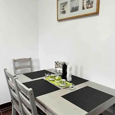 - Old Appartement